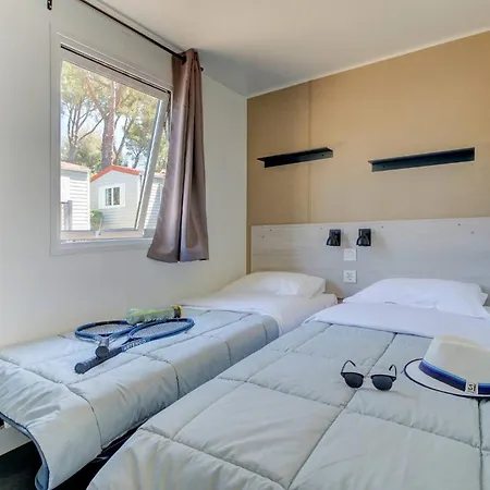 Camping Klenovica مكان تخييم كلينوفيتسا